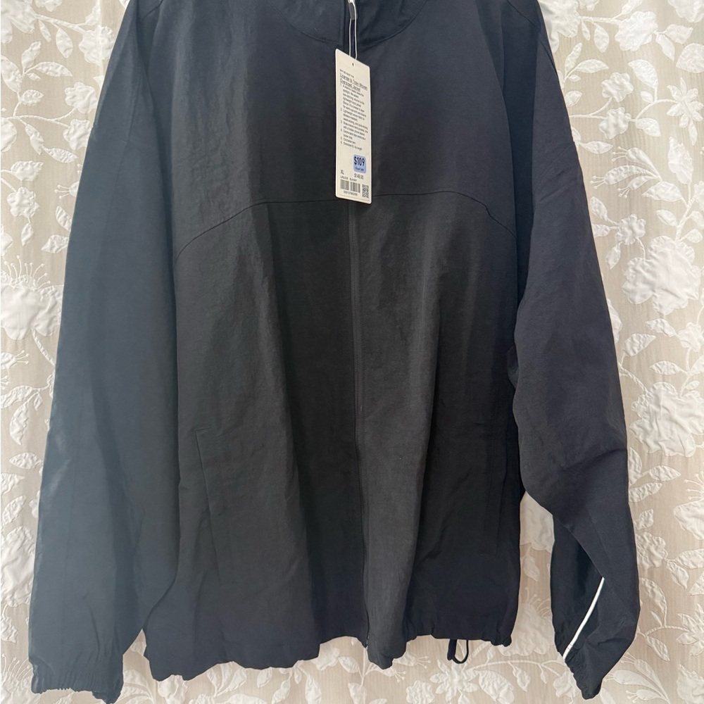 NWT Lululemon License to Train Woven Jacket - Picture 2 of 4